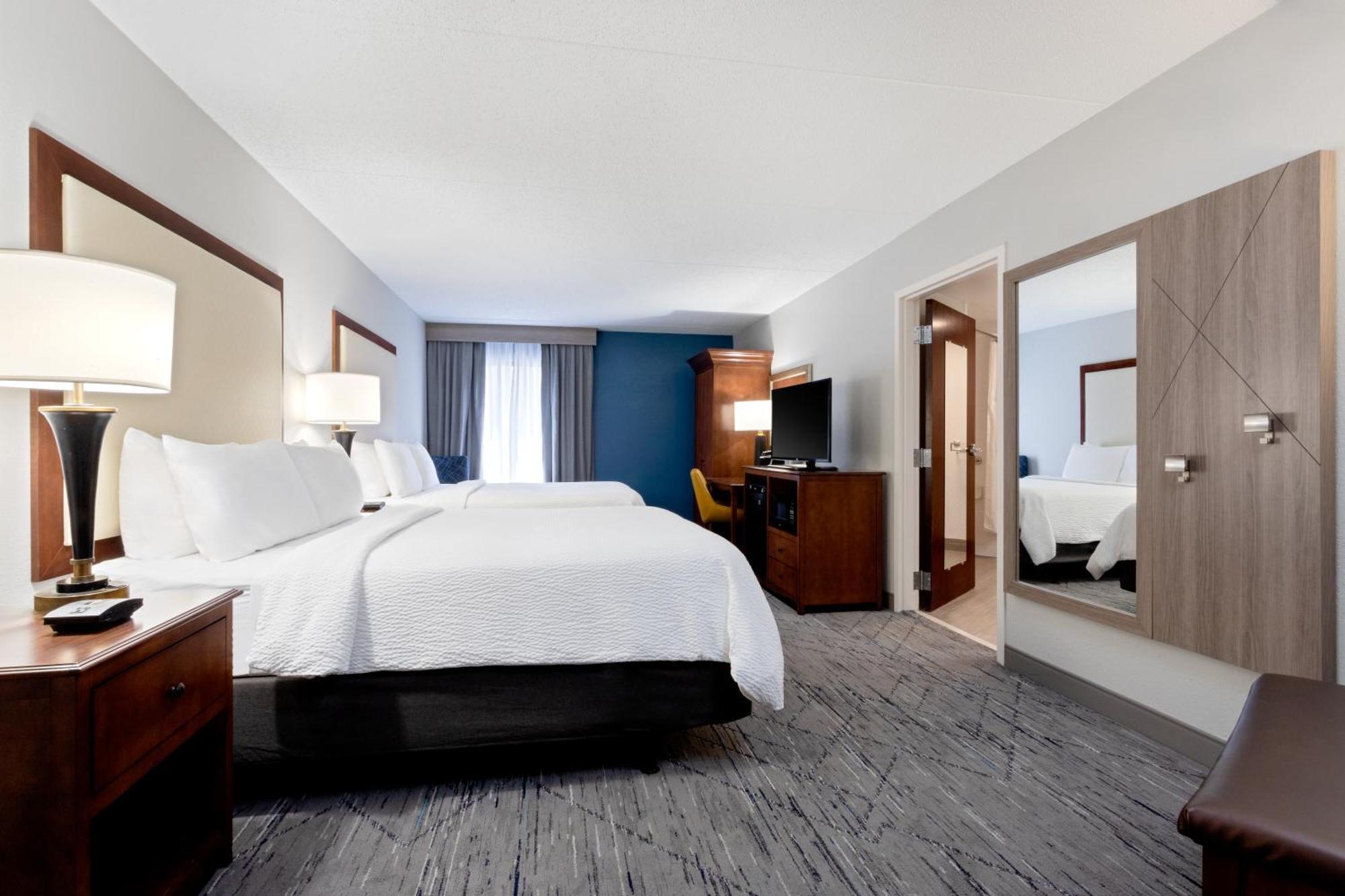 Holiday Inn Express & Suites Cincinnati Riverfront By Ihg Ковингтон Экстерьер фото