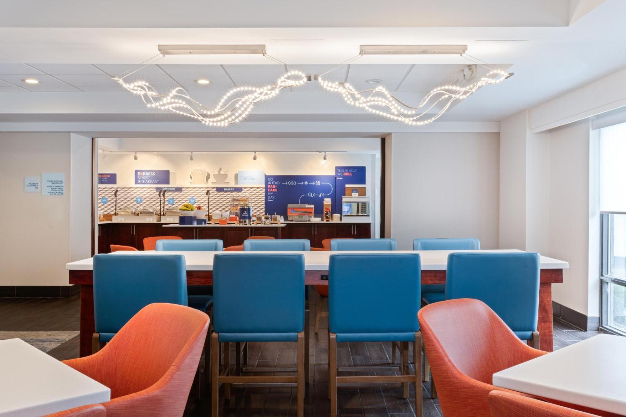 Holiday Inn Express & Suites Cincinnati Riverfront By Ihg Ковингтон Экстерьер фото