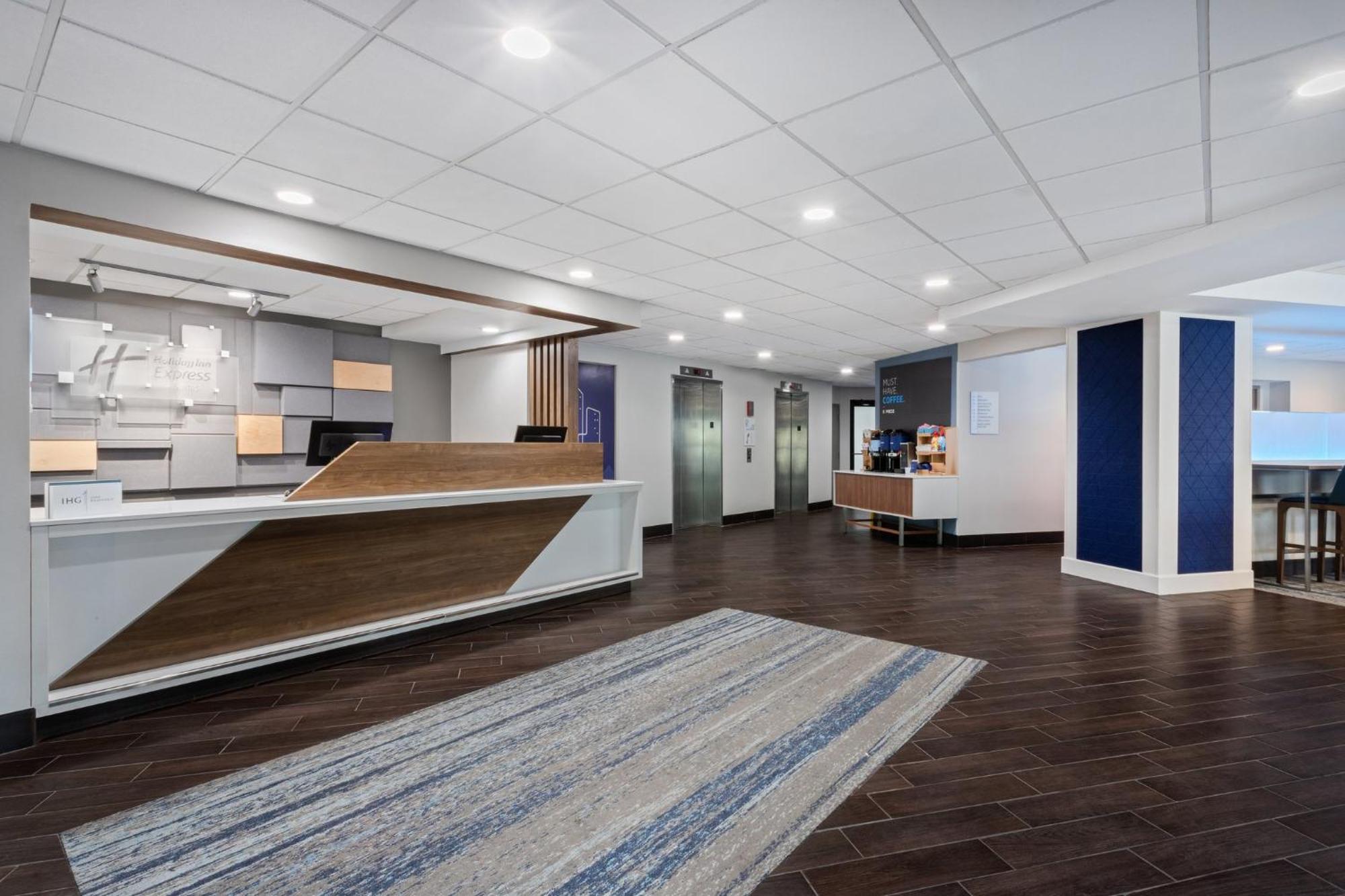 Holiday Inn Express & Suites Cincinnati Riverfront By Ihg Ковингтон Экстерьер фото
