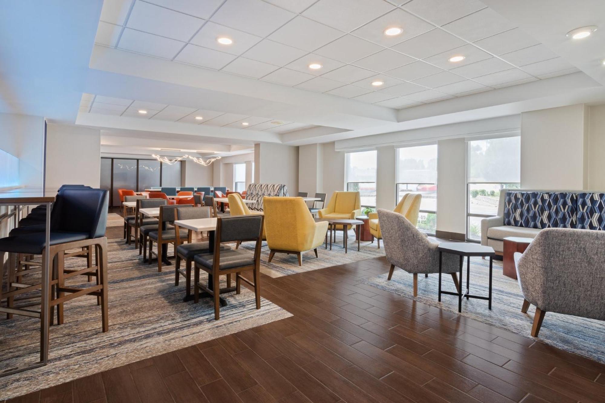 Holiday Inn Express & Suites Cincinnati Riverfront By Ihg Ковингтон Экстерьер фото