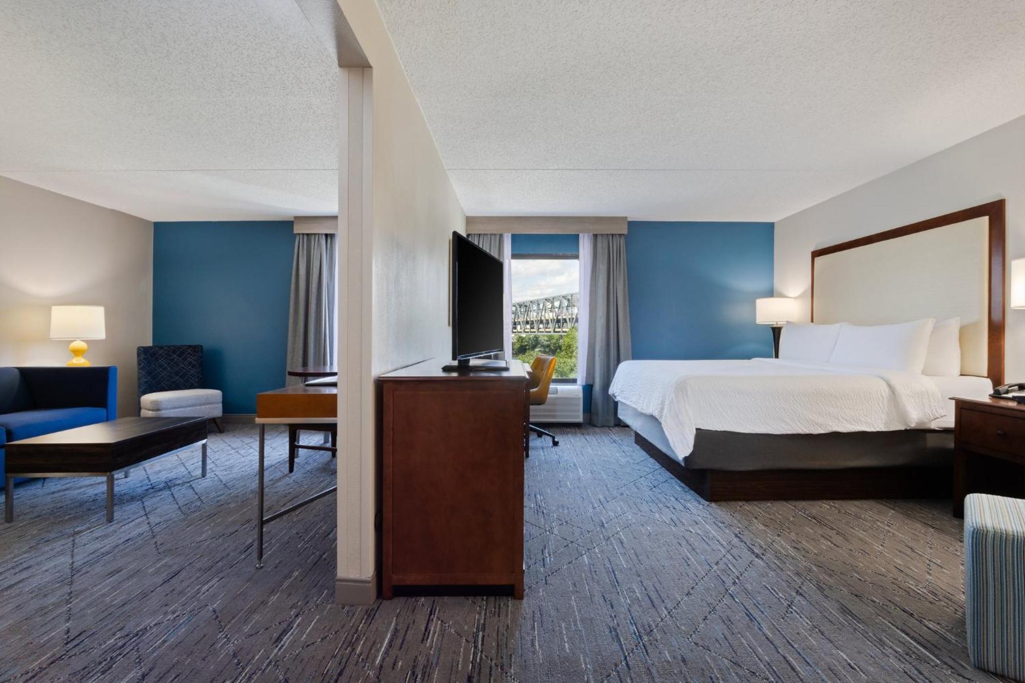 Holiday Inn Express & Suites Cincinnati Riverfront By Ihg Ковингтон Экстерьер фото