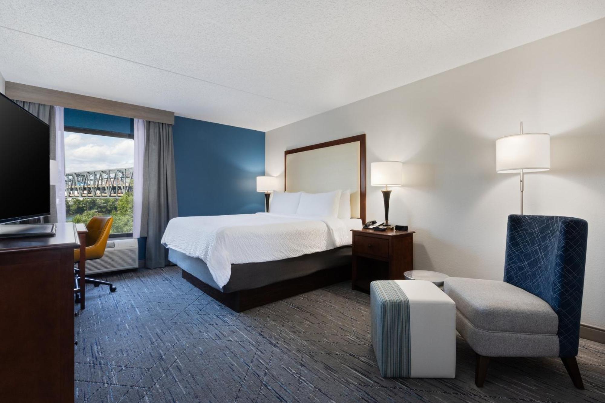 Holiday Inn Express & Suites Cincinnati Riverfront By Ihg Ковингтон Экстерьер фото