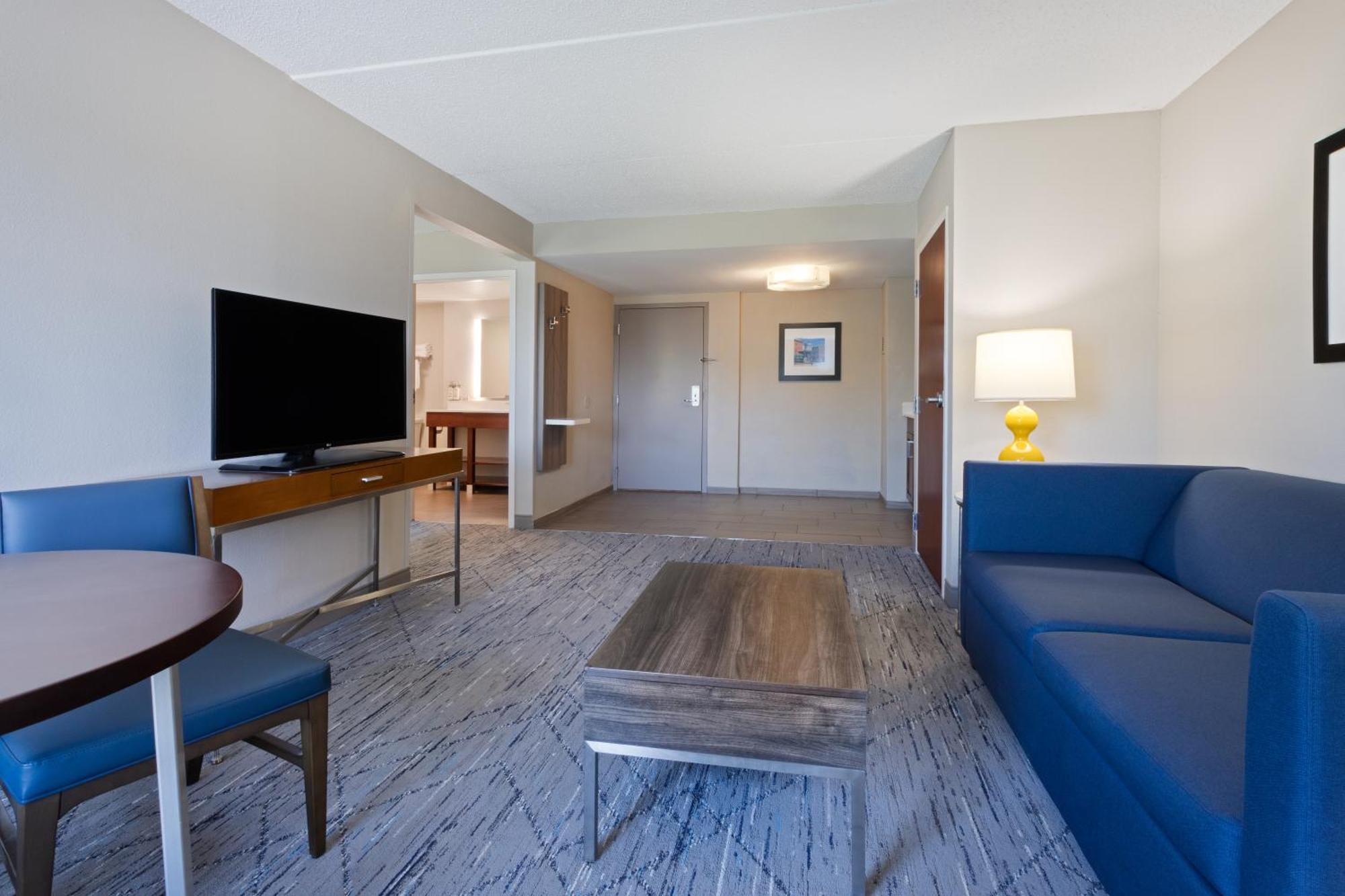 Holiday Inn Express & Suites Cincinnati Riverfront By Ihg Ковингтон Экстерьер фото